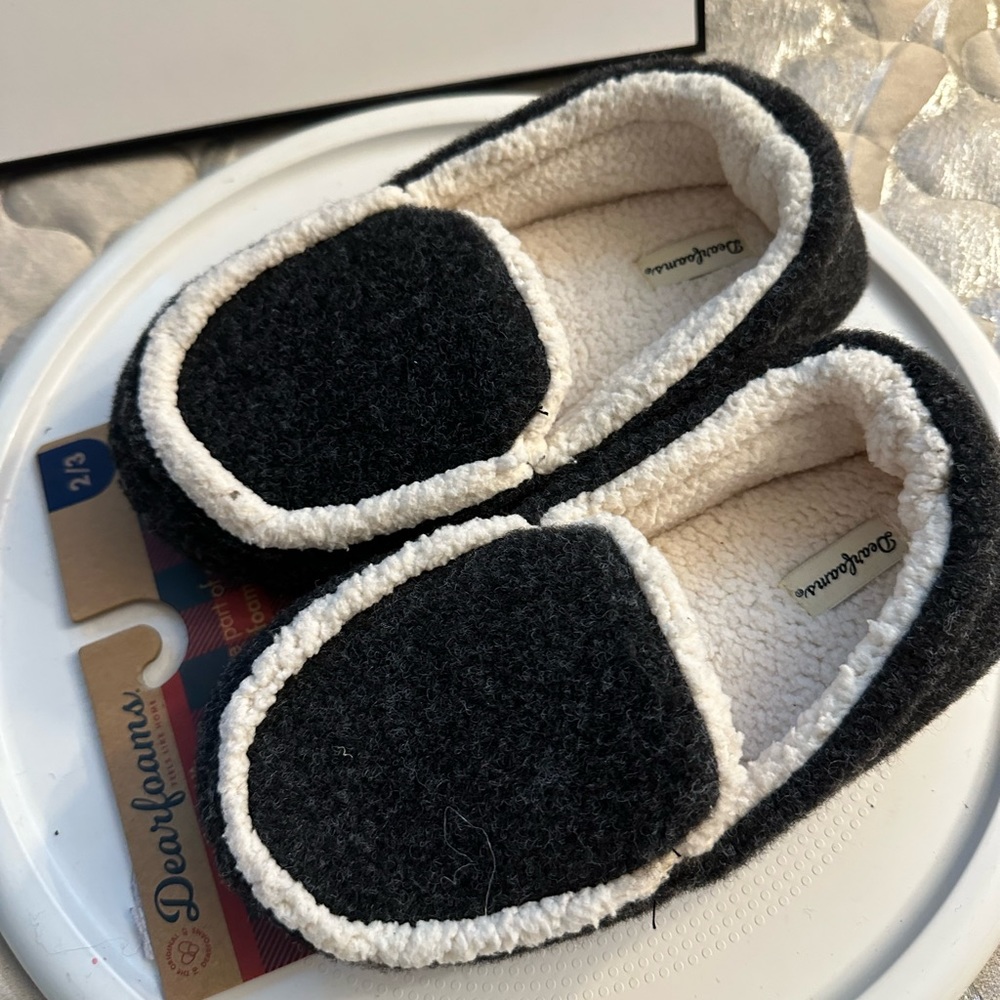 🆕Dearfoams Kid Slippers